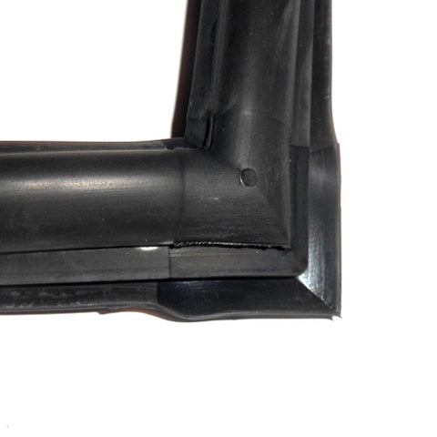 Front Windscreen Rubber	16305100