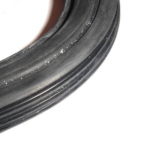 Rear Windscreen Rubber	16320110