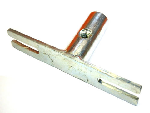 LH Front Bumper Bracket/Iron/Mount	20266409
