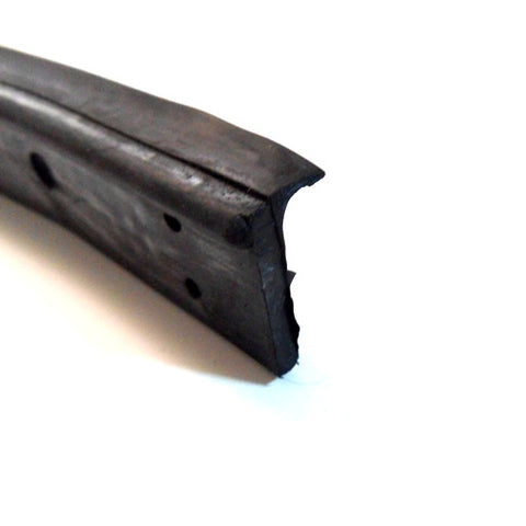 Outer Window Scraper Moulding	30804340