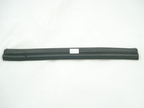 Front Wing Liner Edge Rubber	63393200