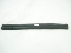 Front Wing Liner Edge Rubber	63393200