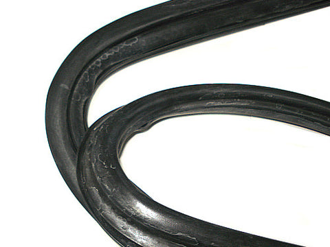 Rear Windscreen Rubber 246 24605010