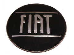 Original type enamelled type "FIAT" Spinner Badge